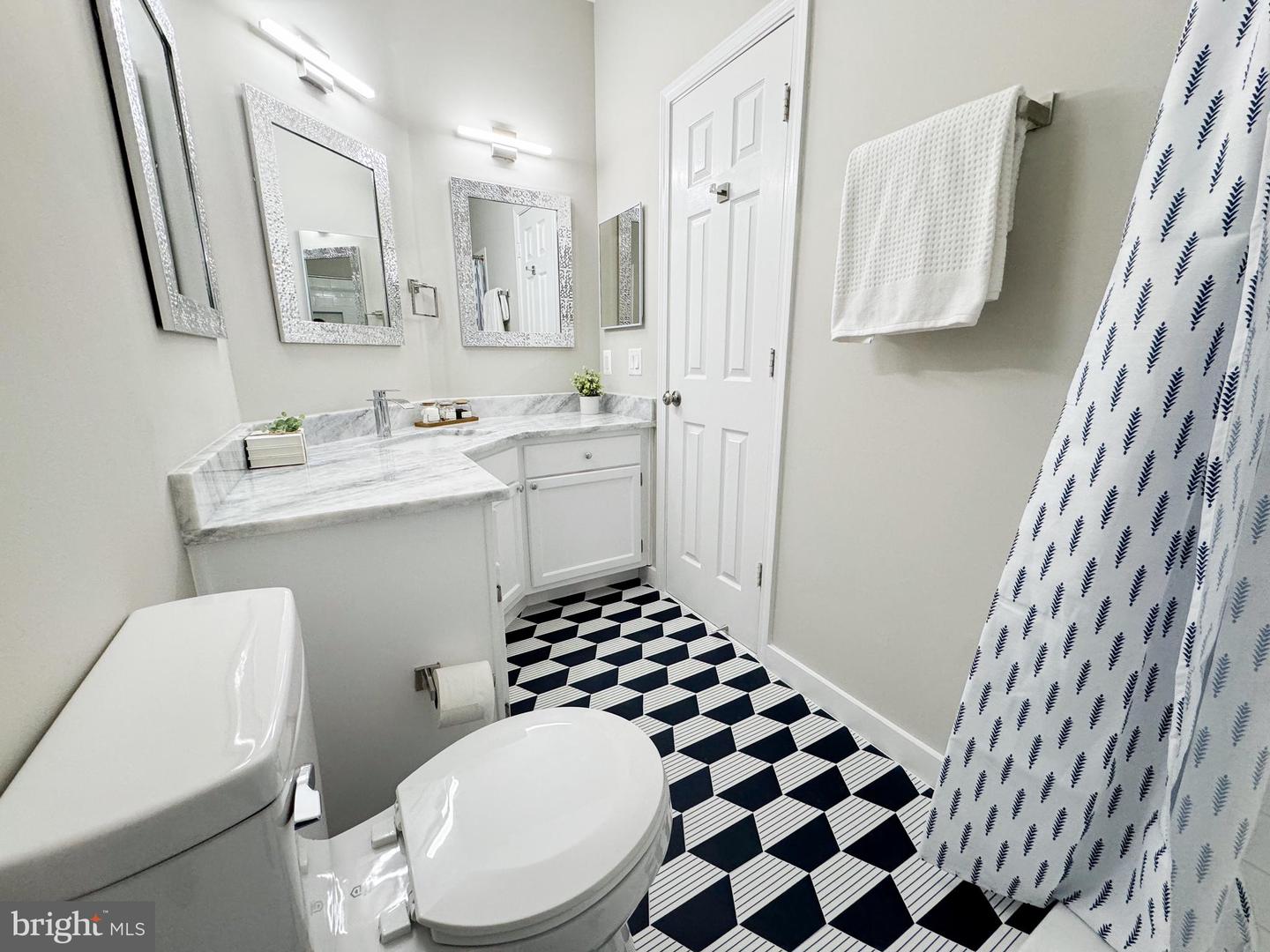 4401 SEDGEHURST DR #204, FAIRFAX, Virginia 22033, 2 Bedrooms Bedrooms, ,2 BathroomsBathrooms,Residential,For sale,4401 SEDGEHURST DR #204,VAFX2235234 MLS # VAFX2235234