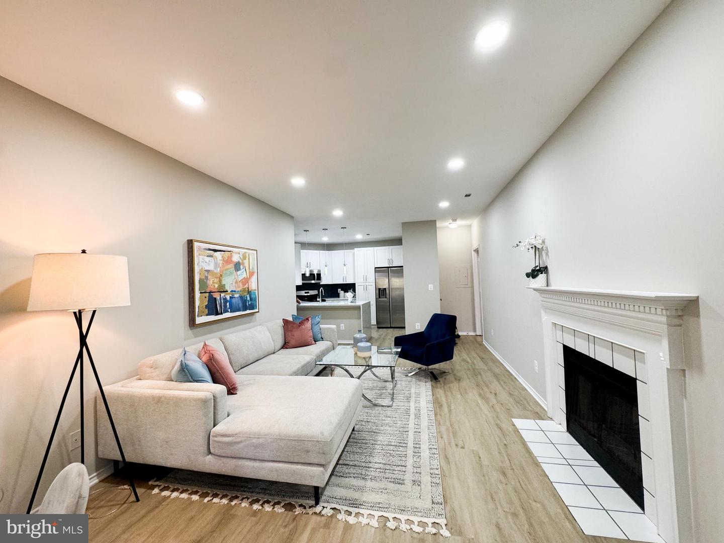 4401 SEDGEHURST DR #204, FAIRFAX, Virginia 22033, 2 Bedrooms Bedrooms, ,2 BathroomsBathrooms,Residential,For sale,4401 SEDGEHURST DR #204,VAFX2235234 MLS # VAFX2235234