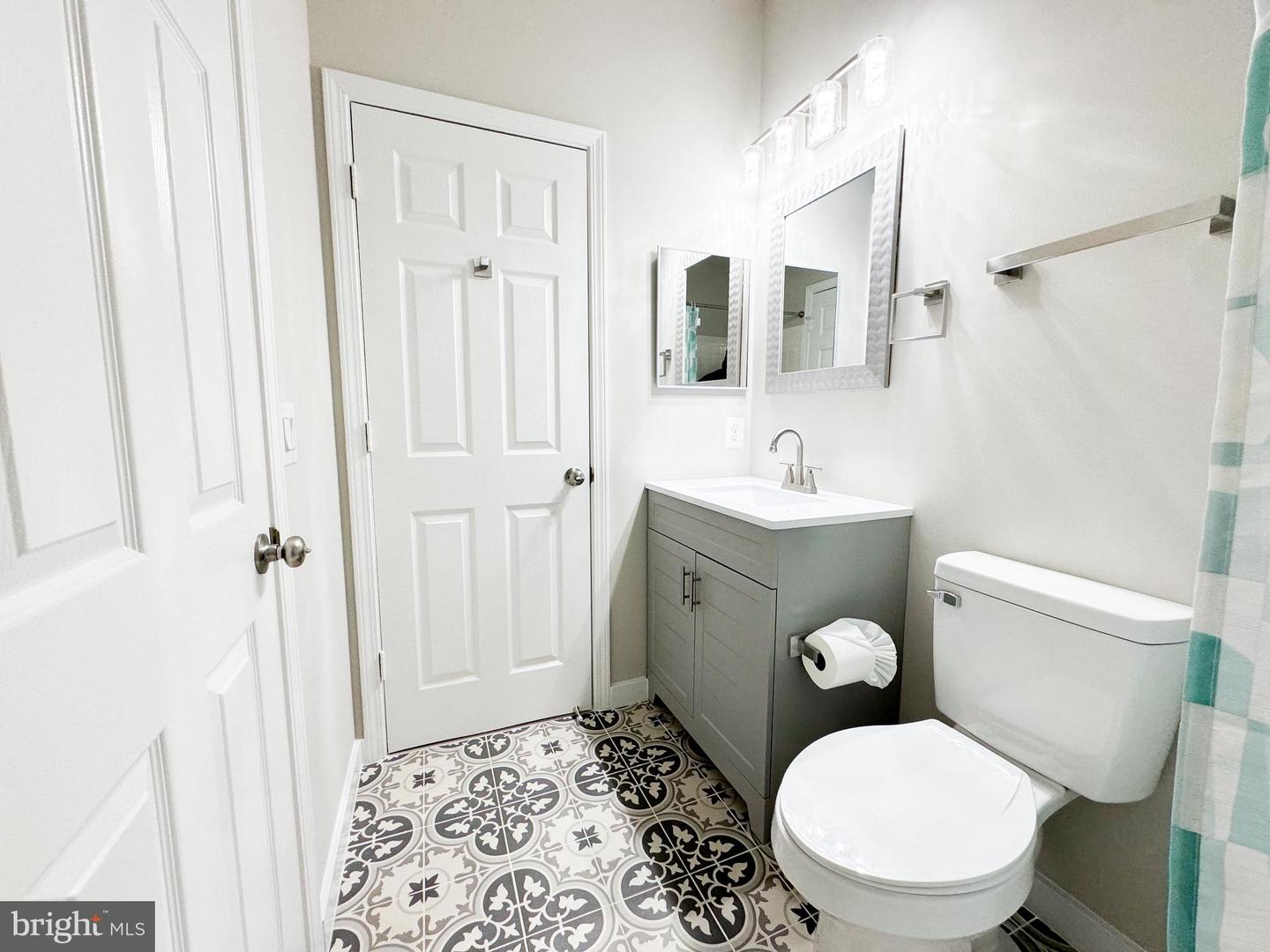 4401 SEDGEHURST DR #204, FAIRFAX, Virginia 22033, 2 Bedrooms Bedrooms, ,2 BathroomsBathrooms,Residential,For sale,4401 SEDGEHURST DR #204,VAFX2235234 MLS # VAFX2235234