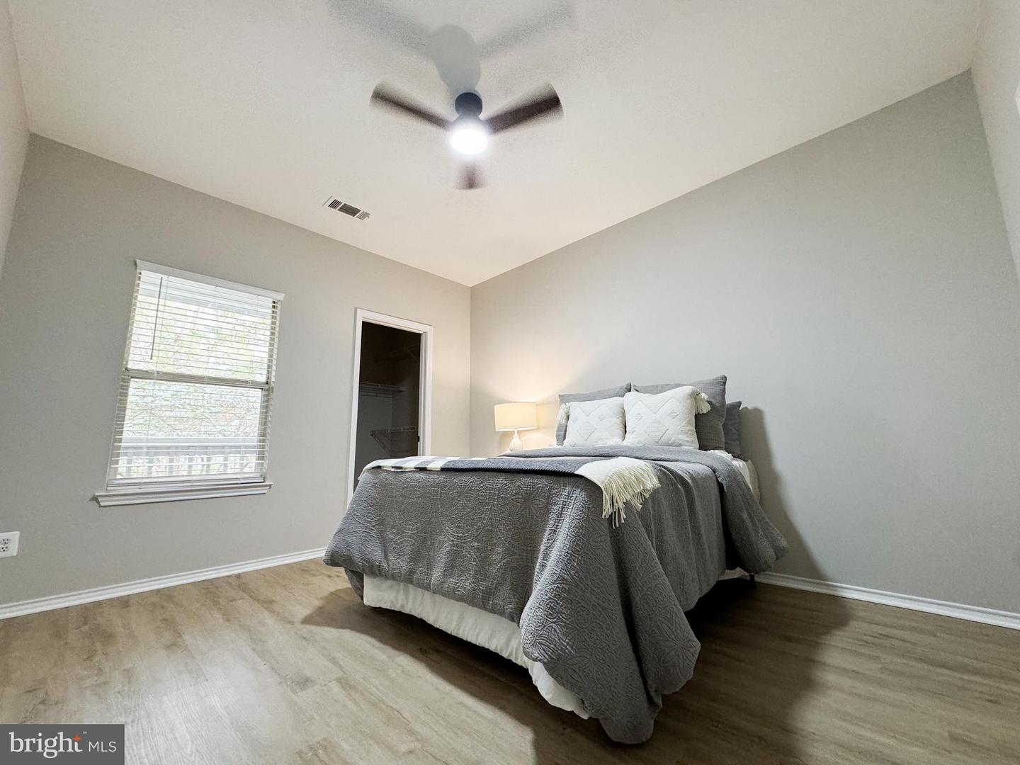 4401 SEDGEHURST DR #204, FAIRFAX, Virginia 22033, 2 Bedrooms Bedrooms, ,2 BathroomsBathrooms,Residential,For sale,4401 SEDGEHURST DR #204,VAFX2235234 MLS # VAFX2235234