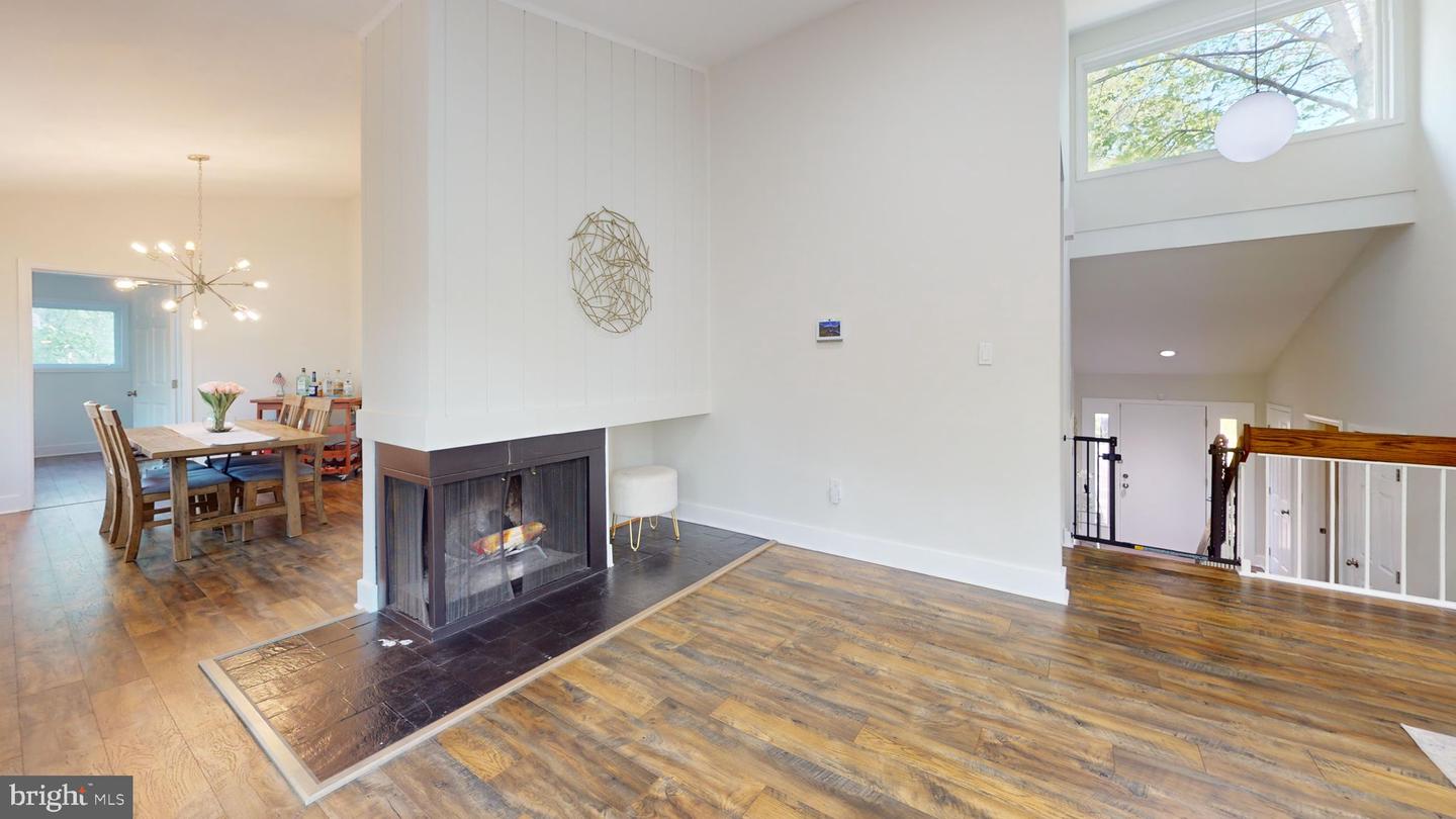 2304 NOVEMBER LN, RESTON, Virginia 20191, 4 Bedrooms Bedrooms, ,3 BathroomsBathrooms,Residential,For sale,2304 NOVEMBER LN,VAFX2235444 MLS # VAFX2235444