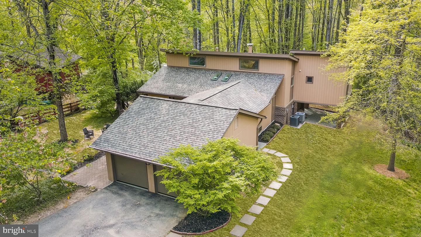 2304 NOVEMBER LN, RESTON, Virginia 20191, 4 Bedrooms Bedrooms, ,3 BathroomsBathrooms,Residential,For sale,2304 NOVEMBER LN,VAFX2235444 MLS # VAFX2235444