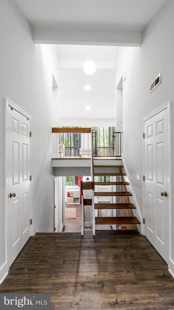 2304 NOVEMBER LN, RESTON, Virginia 20191, 4 Bedrooms Bedrooms, ,3 BathroomsBathrooms,Residential,For sale,2304 NOVEMBER LN,VAFX2235444 MLS # VAFX2235444