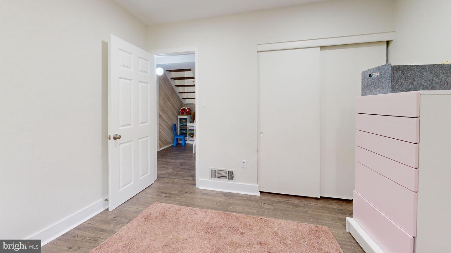 2304 NOVEMBER LN, RESTON, Virginia 20191, 4 Bedrooms Bedrooms, ,3 BathroomsBathrooms,Residential,For sale,2304 NOVEMBER LN,VAFX2235444 MLS # VAFX2235444