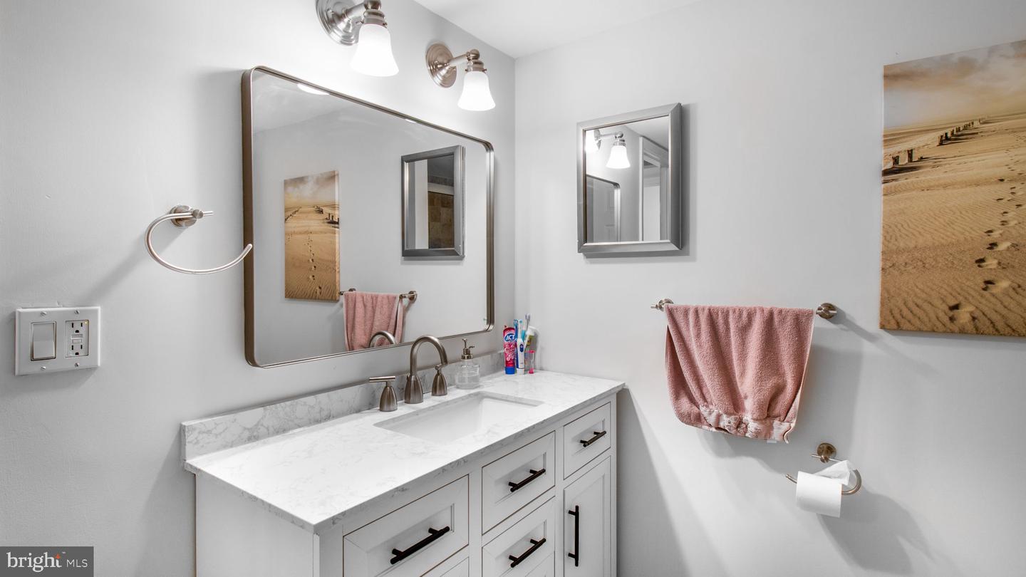 2304 NOVEMBER LN, RESTON, Virginia 20191, 4 Bedrooms Bedrooms, ,3 BathroomsBathrooms,Residential,For sale,2304 NOVEMBER LN,VAFX2235444 MLS # VAFX2235444