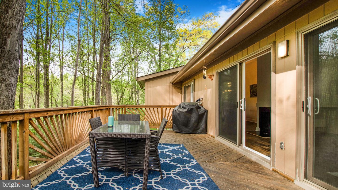 2304 NOVEMBER LN, RESTON, Virginia 20191, 4 Bedrooms Bedrooms, ,3 BathroomsBathrooms,Residential,For sale,2304 NOVEMBER LN,VAFX2235444 MLS # VAFX2235444