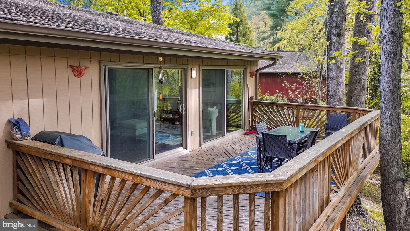 2304 NOVEMBER LN, RESTON, Virginia 20191, 4 Bedrooms Bedrooms, ,3 BathroomsBathrooms,Residential,For sale,2304 NOVEMBER LN,VAFX2235444 MLS # VAFX2235444