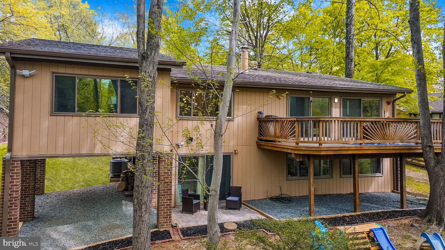 2304 NOVEMBER LN, RESTON, Virginia 20191, 4 Bedrooms Bedrooms, ,3 BathroomsBathrooms,Residential,For sale,2304 NOVEMBER LN,VAFX2235444 MLS # VAFX2235444