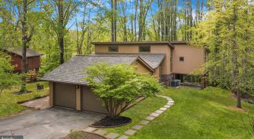2304 NOVEMBER LN, RESTON, Virginia 20191, 4 Bedrooms Bedrooms, ,3 BathroomsBathrooms,Residential,For sale,2304 NOVEMBER LN,VAFX2235444 MLS # VAFX2235444