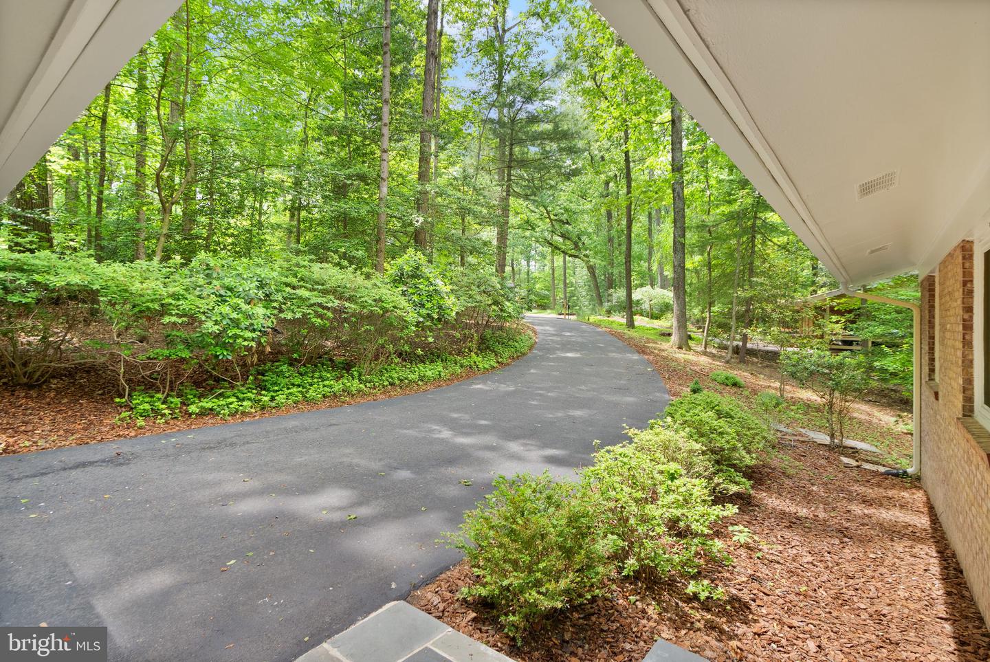 2500 PEGASUS LN, RESTON, Virginia 20191, 5 Bedrooms Bedrooms, 15 Rooms Rooms,3 BathroomsBathrooms,Residential,For sale,2500 PEGASUS LN,VAFX2235480 MLS # VAFX2235480