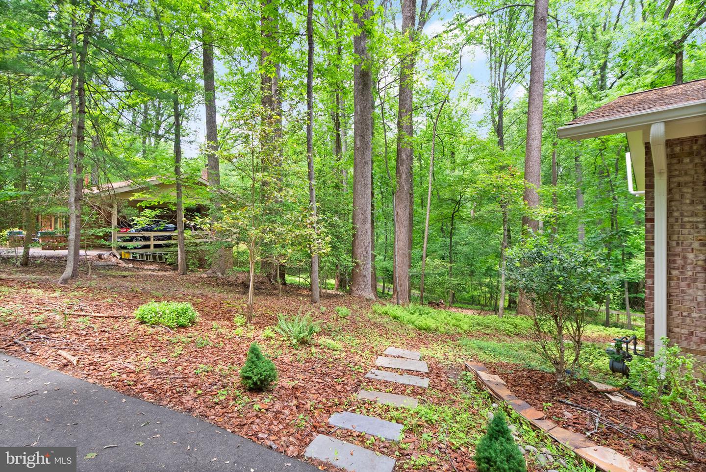 2500 PEGASUS LN, RESTON, Virginia 20191, 5 Bedrooms Bedrooms, 15 Rooms Rooms,3 BathroomsBathrooms,Residential,For sale,2500 PEGASUS LN,VAFX2235480 MLS # VAFX2235480