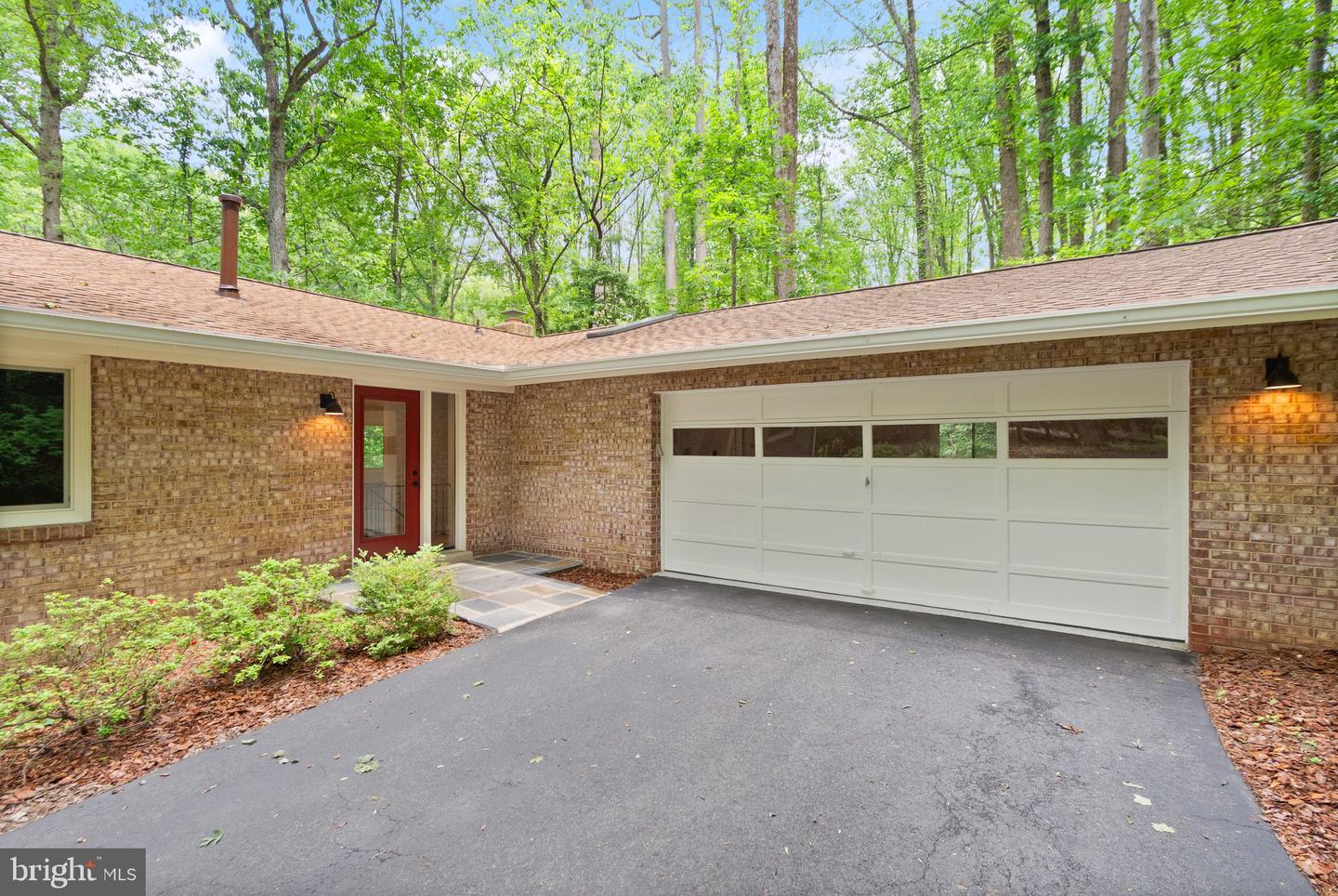 2500 PEGASUS LN, RESTON, Virginia 20191, 5 Bedrooms Bedrooms, 15 Rooms Rooms,3 BathroomsBathrooms,Residential,For sale,2500 PEGASUS LN,VAFX2235480 MLS # VAFX2235480