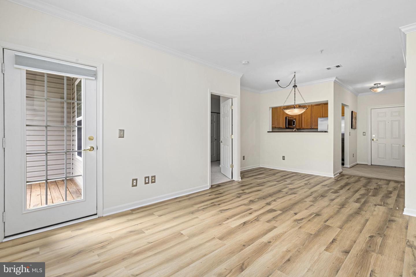 4950 BRENMAN PARK DR #203, ALEXANDRIA, Virginia 22304, 1 Bedroom Bedrooms, ,1 BathroomBathrooms,Residential,For sale,4950 BRENMAN PARK DR #203,VAAX2045030 MLS # VAAX2045030