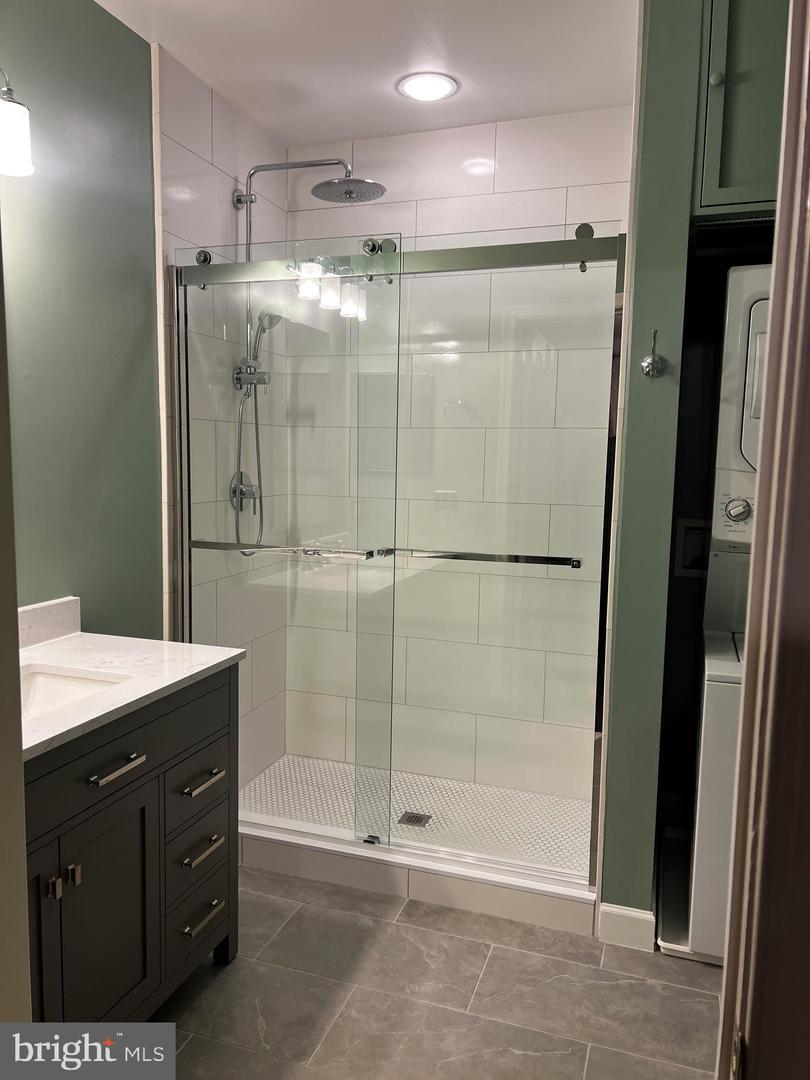 4950 BRENMAN PARK DR #203, ALEXANDRIA, Virginia 22304, 1 Bedroom Bedrooms, ,1 BathroomBathrooms,Residential,For sale,4950 BRENMAN PARK DR #203,VAAX2045030 MLS # VAAX2045030