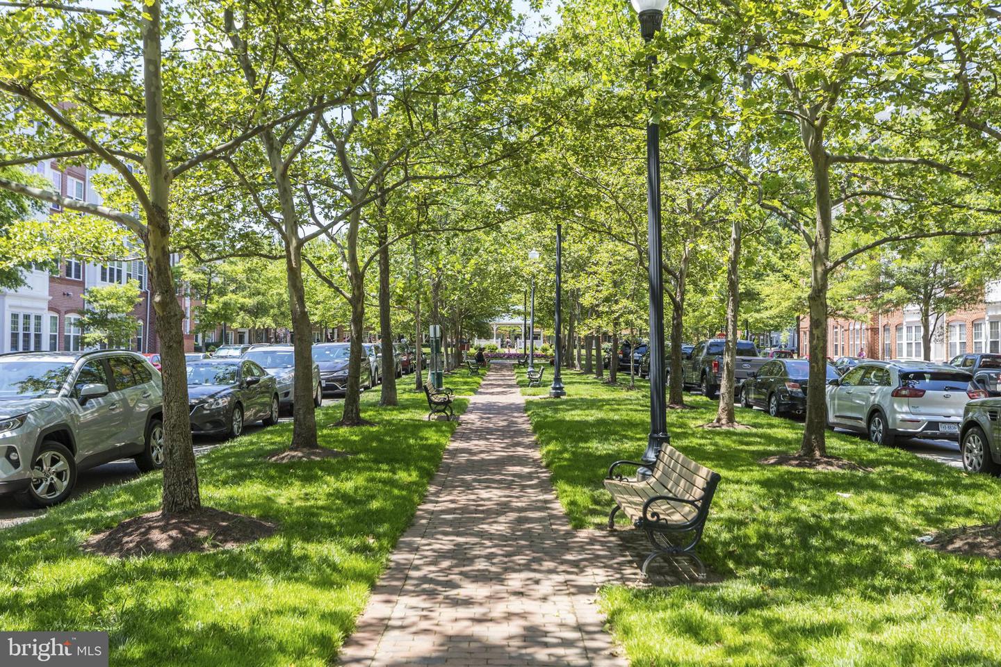 4950 BRENMAN PARK DR #203, ALEXANDRIA, Virginia 22304, 1 Bedroom Bedrooms, ,1 BathroomBathrooms,Residential,For sale,4950 BRENMAN PARK DR #203,VAAX2045030 MLS # VAAX2045030