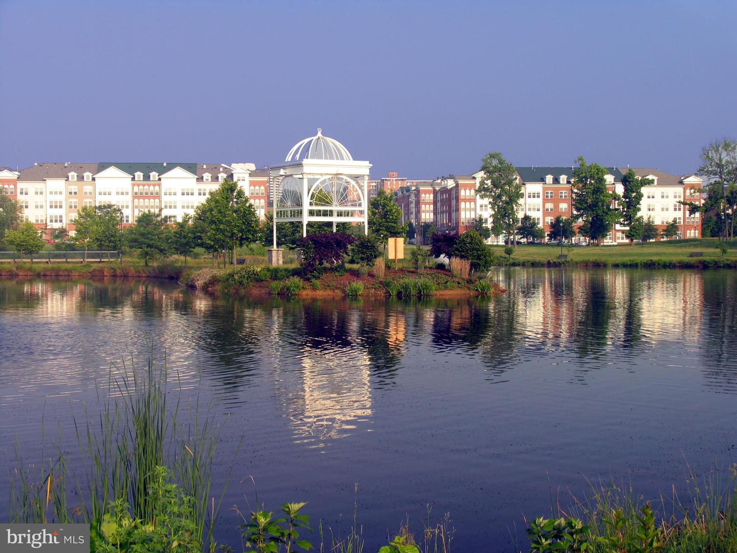 4950 BRENMAN PARK DR #203, ALEXANDRIA, Virginia 22304, 1 Bedroom Bedrooms, ,1 BathroomBathrooms,Residential,For sale,4950 BRENMAN PARK DR #203,VAAX2045030 MLS # VAAX2045030