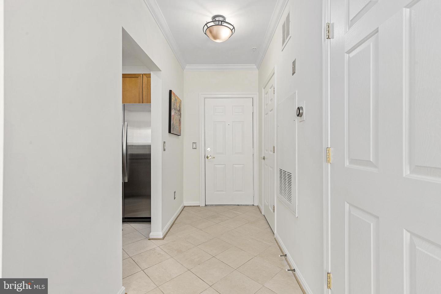 4950 BRENMAN PARK DR #203, ALEXANDRIA, Virginia 22304, 1 Bedroom Bedrooms, ,1 BathroomBathrooms,Residential,For sale,4950 BRENMAN PARK DR #203,VAAX2045030 MLS # VAAX2045030