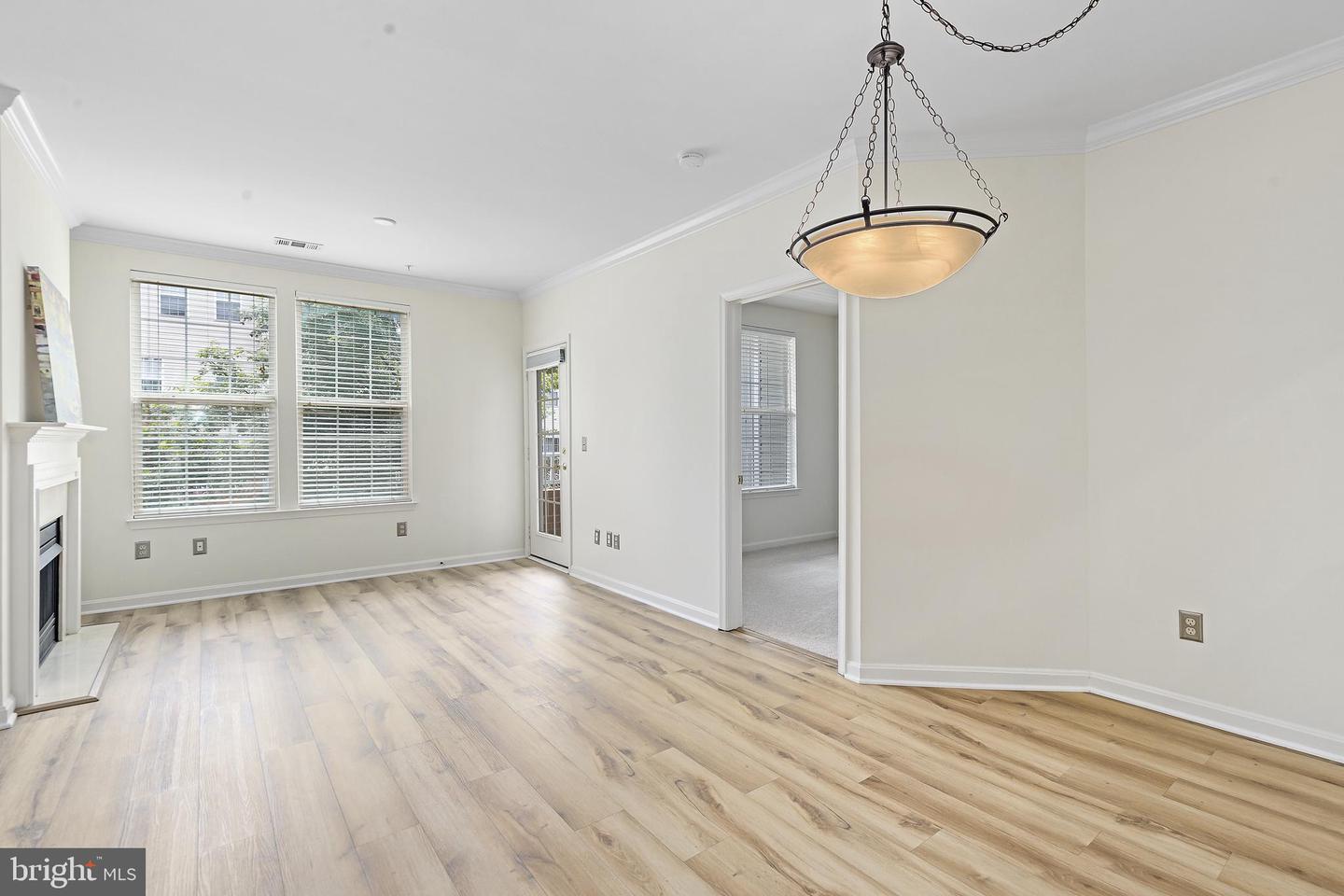 4950 BRENMAN PARK DR #203, ALEXANDRIA, Virginia 22304, 1 Bedroom Bedrooms, ,1 BathroomBathrooms,Residential,For sale,4950 BRENMAN PARK DR #203,VAAX2045030 MLS # VAAX2045030