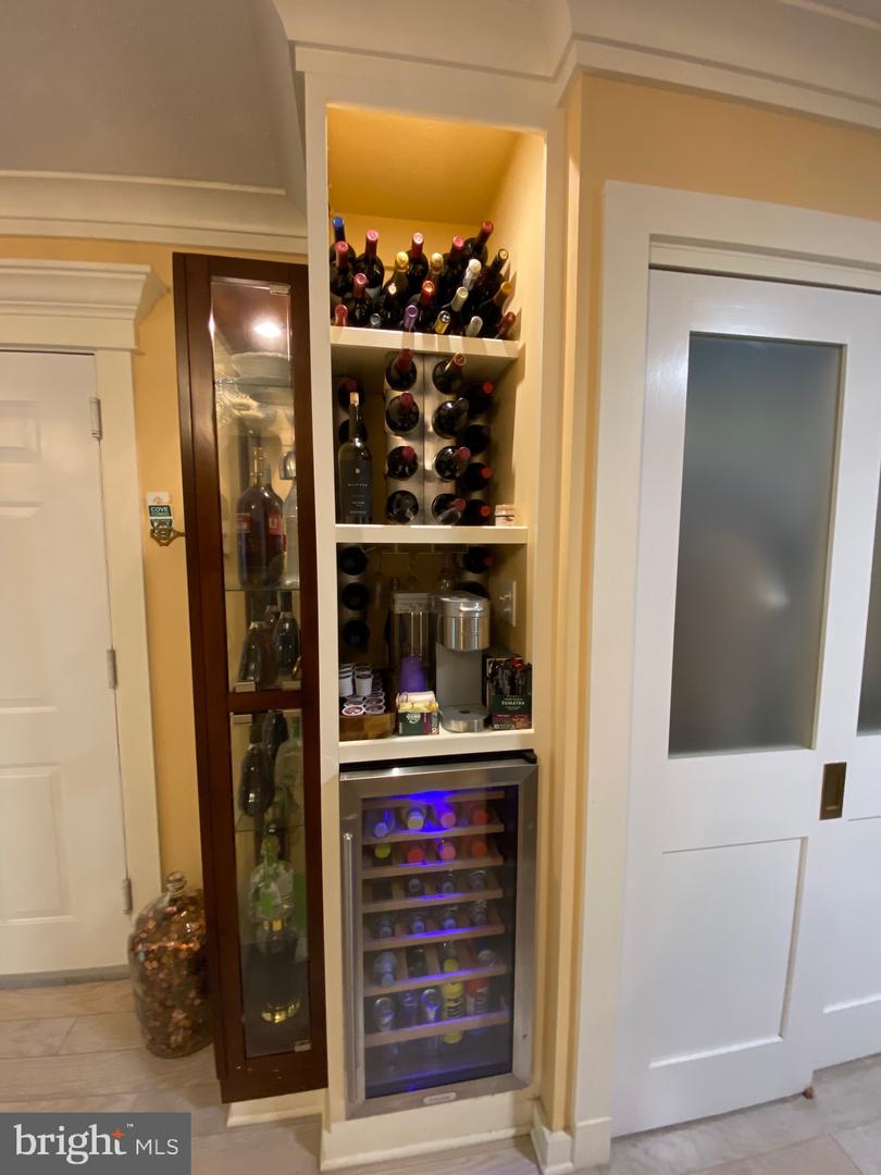 7596 A LAKESIDE VILLAGE DR, FALLS CHURCH, Virginia 22042, 1 Bedroom Bedrooms, ,1 BathroomBathrooms,Residential,For sale,7596 A LAKESIDE VILLAGE DR,VAFX2239020 MLS # VAFX2239020
