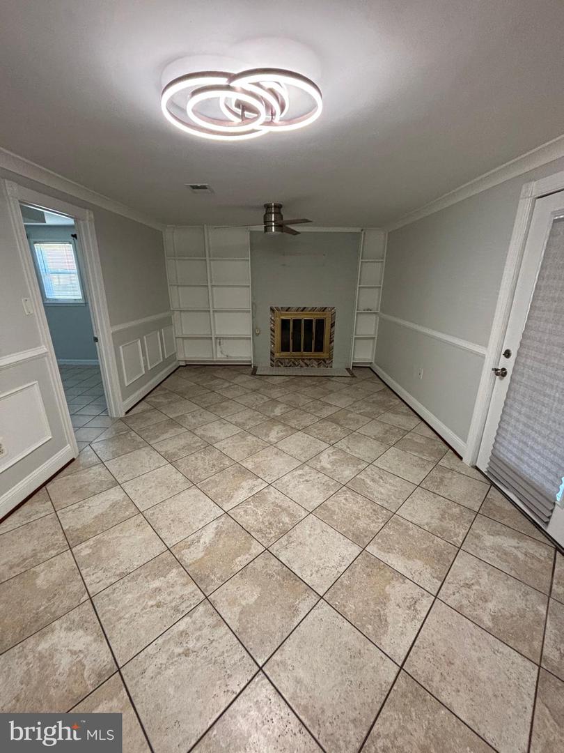 1811 HALIFAX RD, WOODBRIDGE, Virginia 22191, 6 Bedrooms Bedrooms, ,3 BathroomsBathrooms,Residential,For sale,1811 HALIFAX RD,VAPW2094364 MLS # VAPW2094364