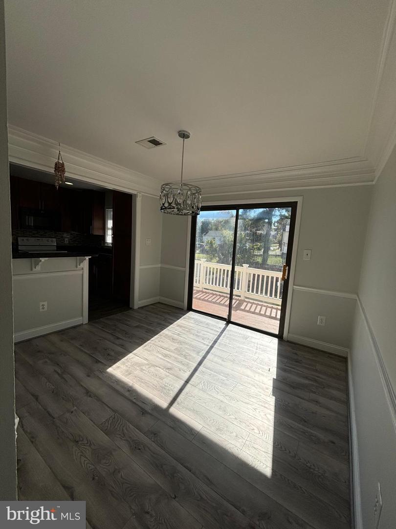1811 HALIFAX RD, WOODBRIDGE, Virginia 22191, 6 Bedrooms Bedrooms, ,3 BathroomsBathrooms,Residential,For sale,1811 HALIFAX RD,VAPW2094364 MLS # VAPW2094364
