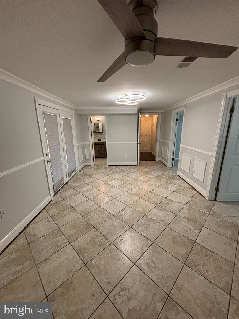1811 HALIFAX RD, WOODBRIDGE, Virginia 22191, 6 Bedrooms Bedrooms, ,3 BathroomsBathrooms,Residential,For sale,1811 HALIFAX RD,VAPW2094364 MLS # VAPW2094364