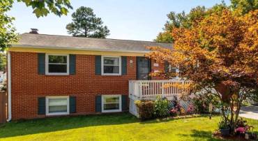 1811 HALIFAX RD, WOODBRIDGE, Virginia 22191, 6 Bedrooms Bedrooms, ,3 BathroomsBathrooms,Residential,For sale,1811 HALIFAX RD,VAPW2094364 MLS # VAPW2094364