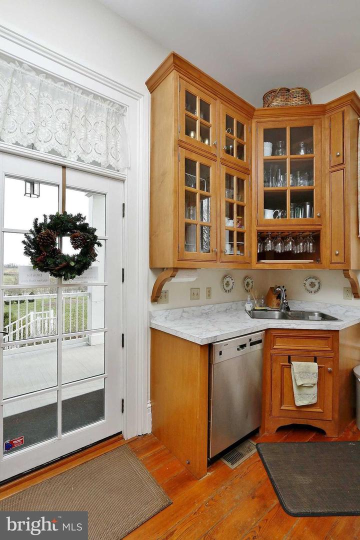 11441 GRUB HILL CHURCH RD, AMELIA COURT HOUSE, Virginia 23002, 8 Bedrooms Bedrooms, ,7 BathroomsBathrooms,Residential,For sale,11441 GRUB HILL CHURCH RD,VAAM2000032 MLS # VAAM2000032