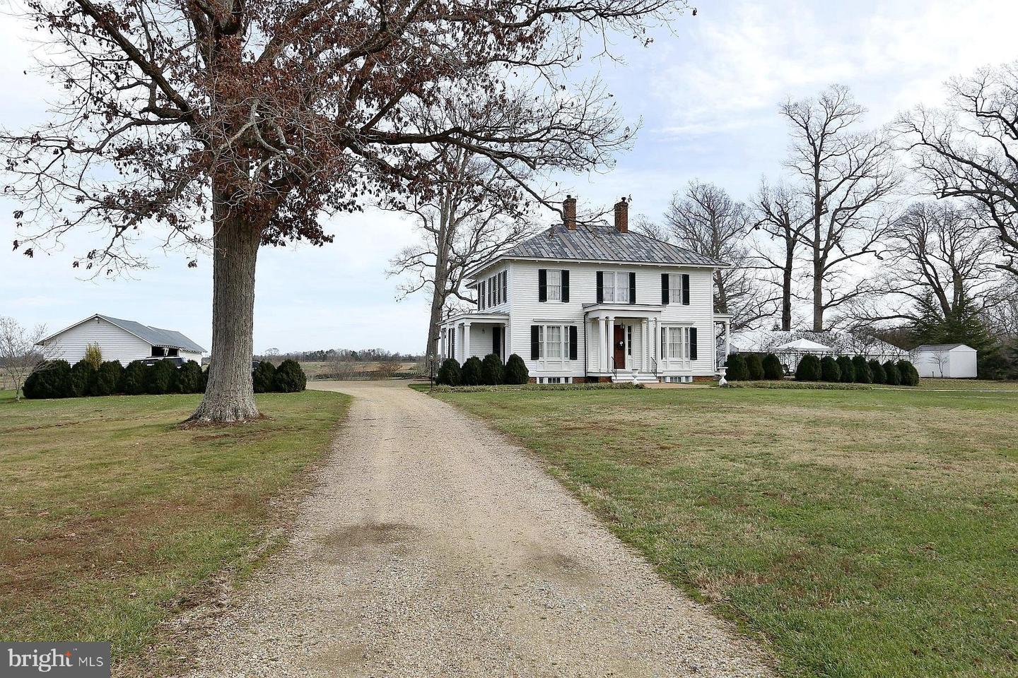 11441 GRUB HILL CHURCH RD, AMELIA COURT HOUSE, Virginia 23002, 8 Bedrooms Bedrooms, ,7 BathroomsBathrooms,Residential,For sale,11441 GRUB HILL CHURCH RD,VAAM2000032 MLS # VAAM2000032