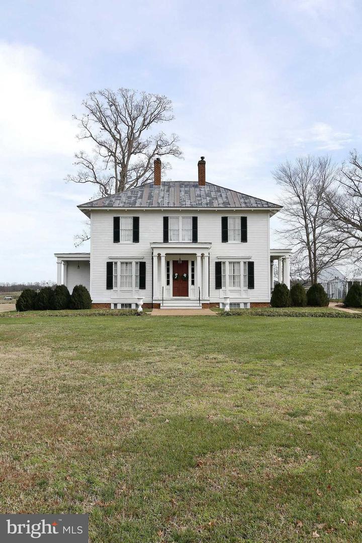 11441 GRUB HILL CHURCH RD, AMELIA COURT HOUSE, Virginia 23002, 8 Bedrooms Bedrooms, ,7 BathroomsBathrooms,Residential,For sale,11441 GRUB HILL CHURCH RD,VAAM2000032 MLS # VAAM2000032