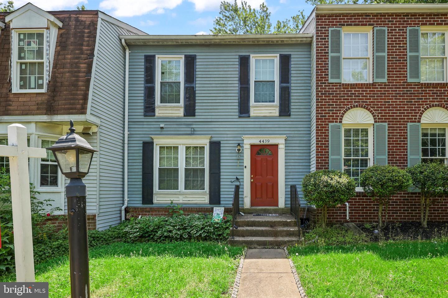 4439 STARLING CT, WOODBRIDGE, Virginia 22193, 3 Bedrooms Bedrooms, ,2 BathroomsBathrooms,Residential,For sale,4439 STARLING CT,VAPW2094558 MLS # VAPW2094558