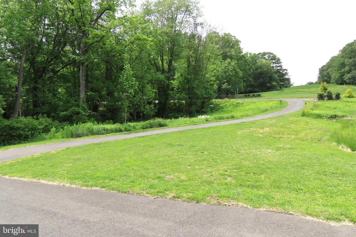 11734 SUNRISE VALLEY DR, RESTON, Virginia 20191, 3 Bedrooms Bedrooms, ,3 BathroomsBathrooms,Residential,For sale,11734 SUNRISE VALLEY DR,VAFX2240584 MLS # VAFX2240584