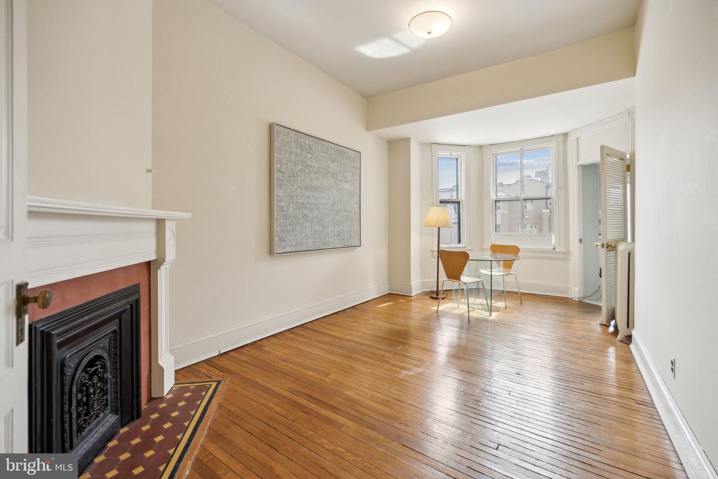 2012 R ST NW, WASHINGTON, District Of Columbia 20009, 6 Bedrooms Bedrooms, ,3 BathroomsBathrooms,Residential,For sale,2012 R ST NW,DCDC2200502 MLS # DCDC2200502