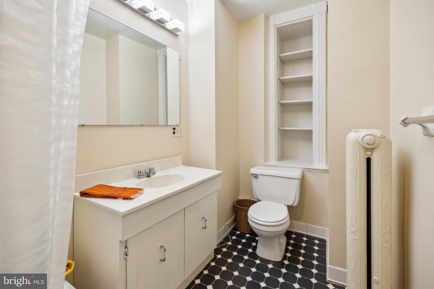 2012 R ST NW, WASHINGTON, District Of Columbia 20009, 6 Bedrooms Bedrooms, ,3 BathroomsBathrooms,Residential,For sale,2012 R ST NW,DCDC2200502 MLS # DCDC2200502