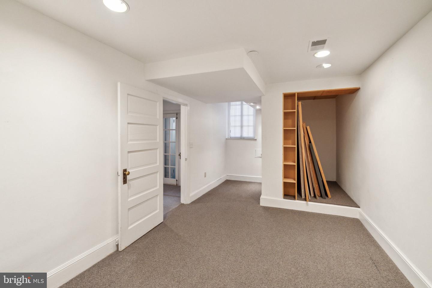 2012 R ST NW, WASHINGTON, District Of Columbia 20009, 6 Bedrooms Bedrooms, ,3 BathroomsBathrooms,Residential,For sale,2012 R ST NW,DCDC2200502 MLS # DCDC2200502