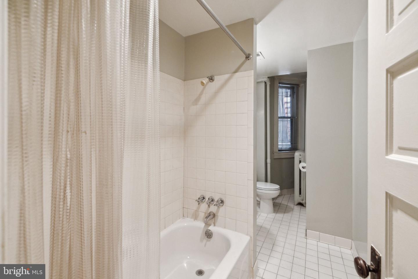 2012 R ST NW, WASHINGTON, District Of Columbia 20009, 6 Bedrooms Bedrooms, ,3 BathroomsBathrooms,Residential,For sale,2012 R ST NW,DCDC2200502 MLS # DCDC2200502