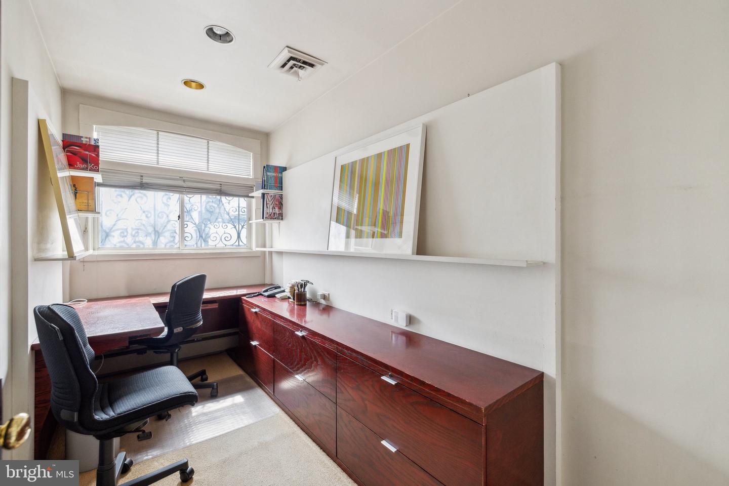 2012 R ST NW, WASHINGTON, District Of Columbia 20009, 6 Bedrooms Bedrooms, ,3 BathroomsBathrooms,Residential,For sale,2012 R ST NW,DCDC2200502 MLS # DCDC2200502