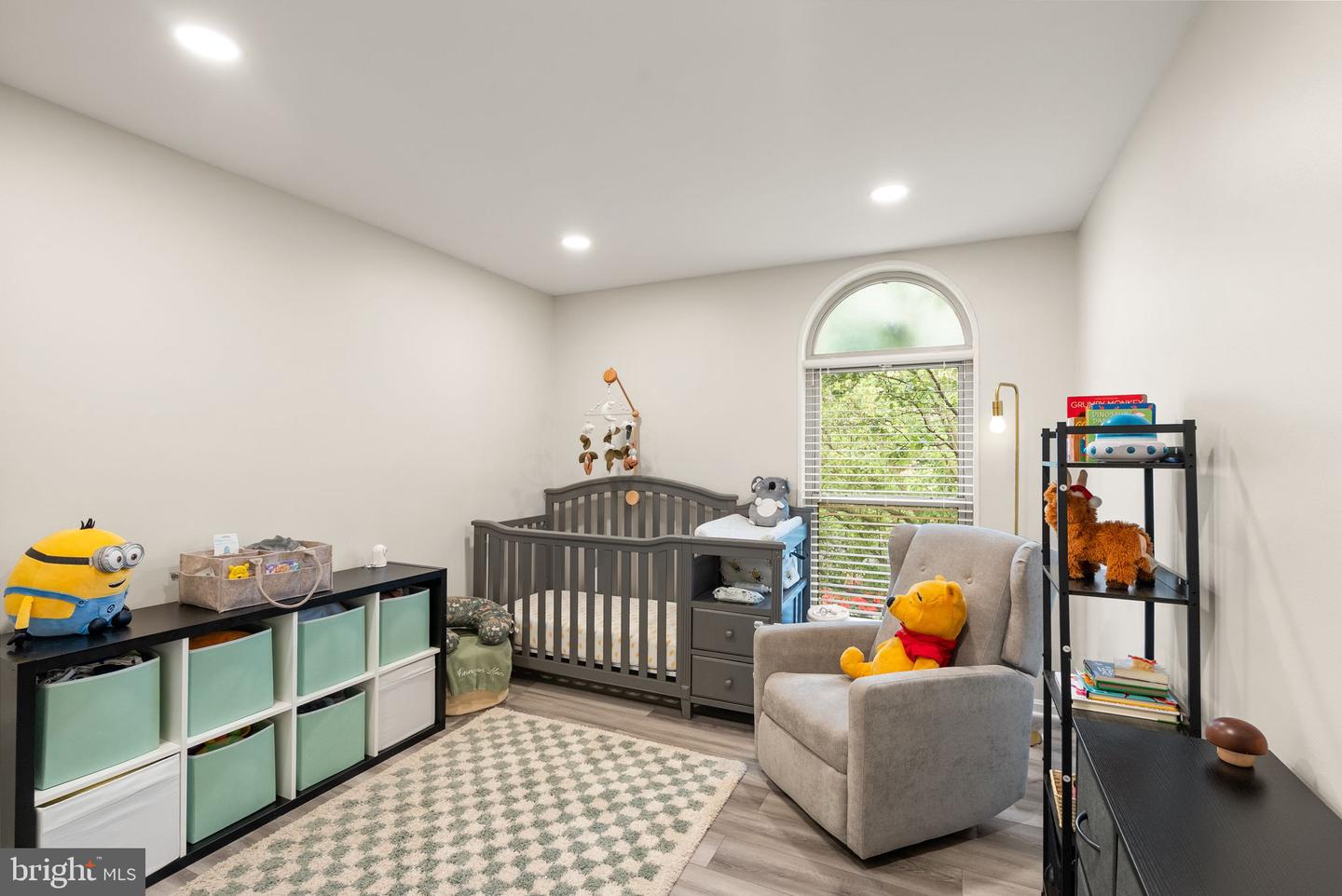 7 CANTERBURY SQ #401, ALEXANDRIA, Virginia 22304, 2 Bedrooms Bedrooms, ,1 BathroomBathrooms,Residential,For sale,7 CANTERBURY SQ #401,VAAX2045330 MLS # VAAX2045330