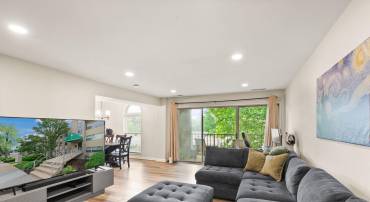 7 CANTERBURY SQ #401, ALEXANDRIA, Virginia 22304, 2 Bedrooms Bedrooms, ,1 BathroomBathrooms,Residential,For sale,7 CANTERBURY SQ #401,VAAX2045330 MLS # VAAX2045330