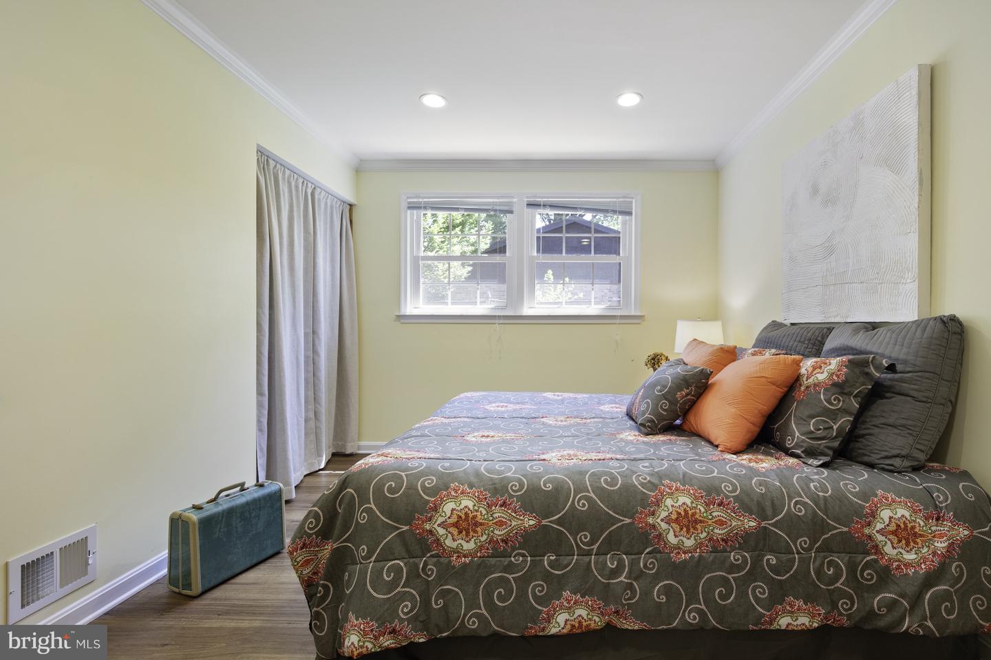2232 CANDLEWOOD DR, ALEXANDRIA, Virginia 22308, 5 Bedrooms Bedrooms, ,2 BathroomsBathrooms,Residential,For sale,2232 CANDLEWOOD DR,VAFX2240864 MLS # VAFX2240864