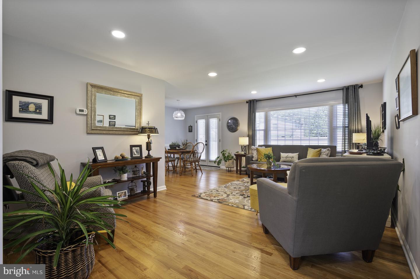 2232 CANDLEWOOD DR, ALEXANDRIA, Virginia 22308, 5 Bedrooms Bedrooms, ,2 BathroomsBathrooms,Residential,For sale,2232 CANDLEWOOD DR,VAFX2240864 MLS # VAFX2240864
