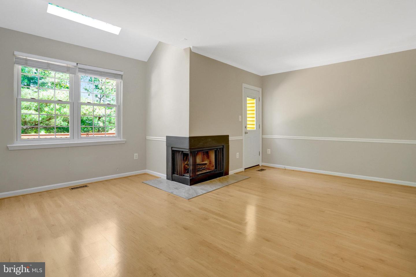 2149 DOMINION WAY, FALLS CHURCH, Virginia 22043, 4 Bedrooms Bedrooms, ,3 BathroomsBathrooms,Residential,For sale,2149 DOMINION WAY,VAFX2240886 MLS # VAFX2240886