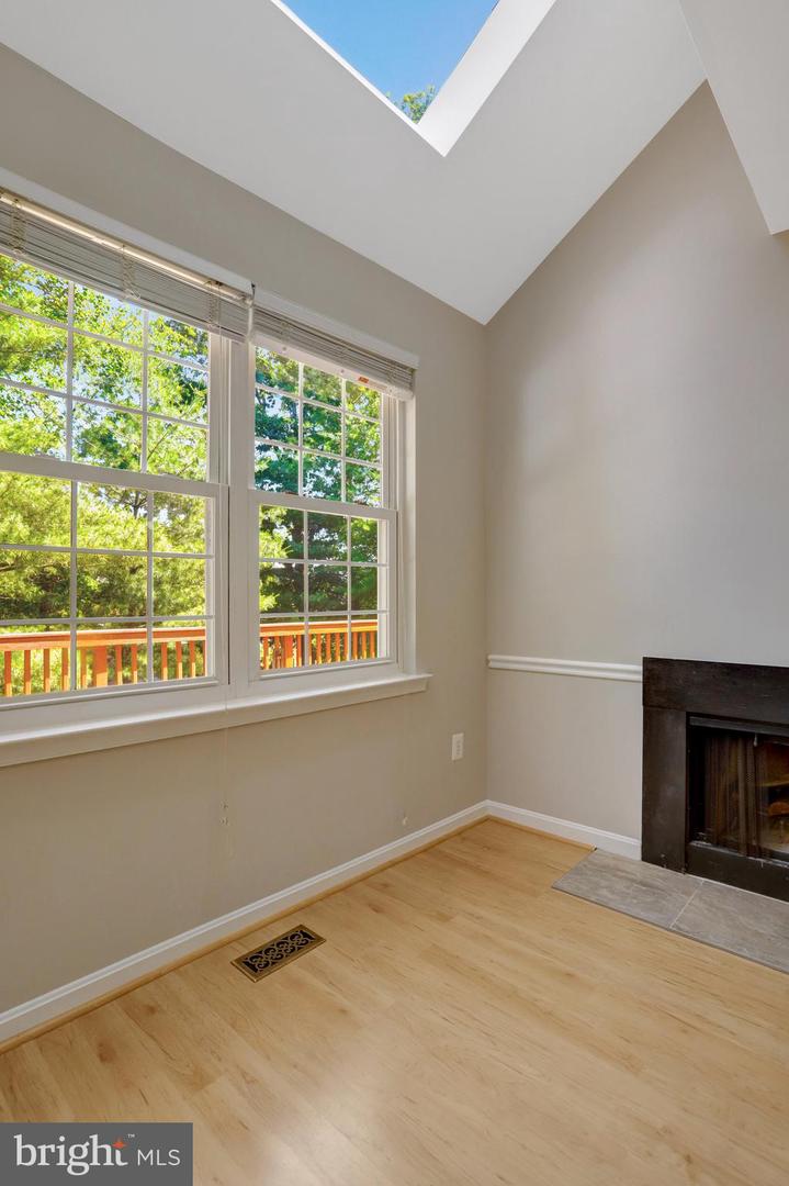 2149 DOMINION WAY, FALLS CHURCH, Virginia 22043, 4 Bedrooms Bedrooms, ,3 BathroomsBathrooms,Residential,For sale,2149 DOMINION WAY,VAFX2240886 MLS # VAFX2240886