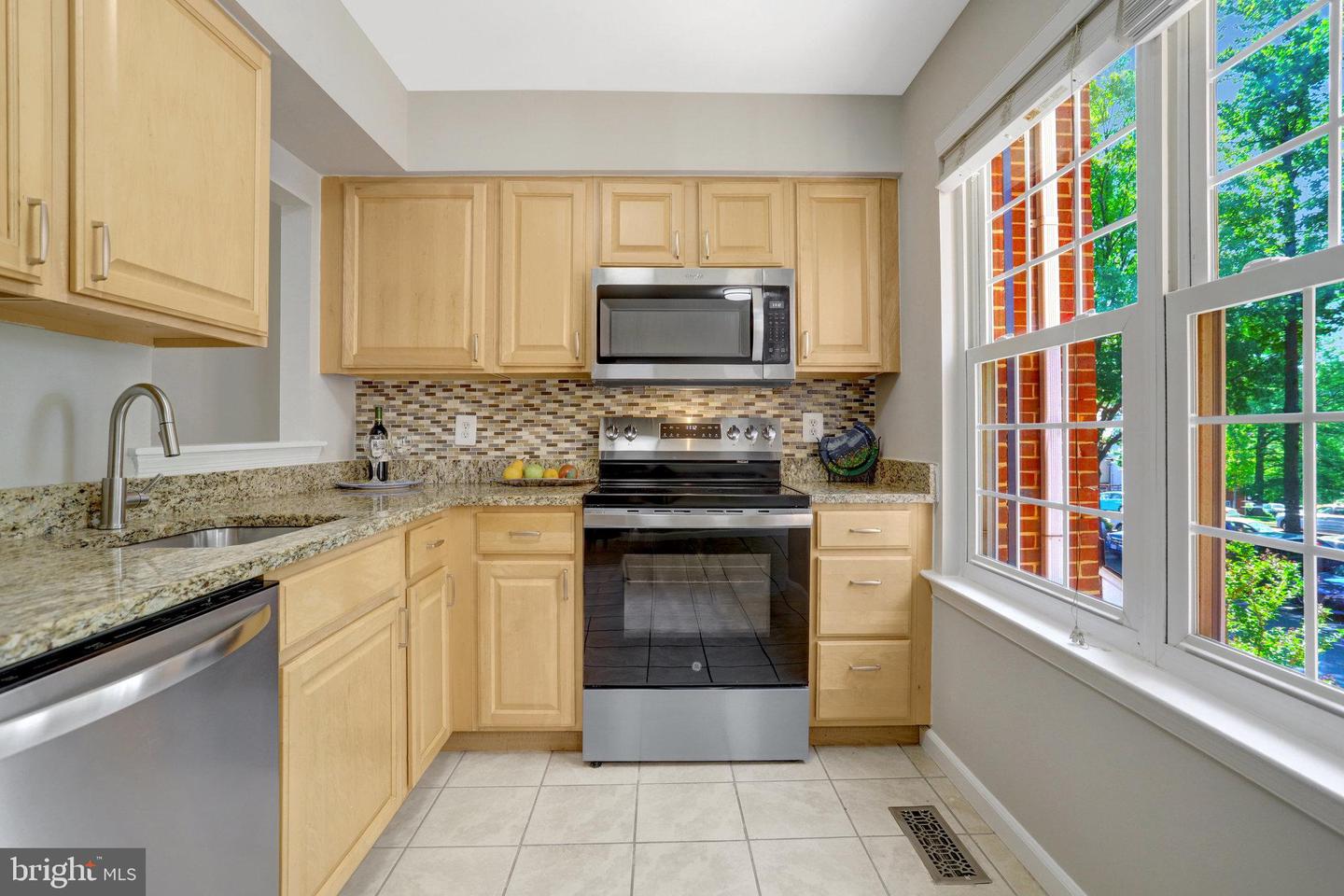 2149 DOMINION WAY, FALLS CHURCH, Virginia 22043, 4 Bedrooms Bedrooms, ,3 BathroomsBathrooms,Residential,For sale,2149 DOMINION WAY,VAFX2240886 MLS # VAFX2240886