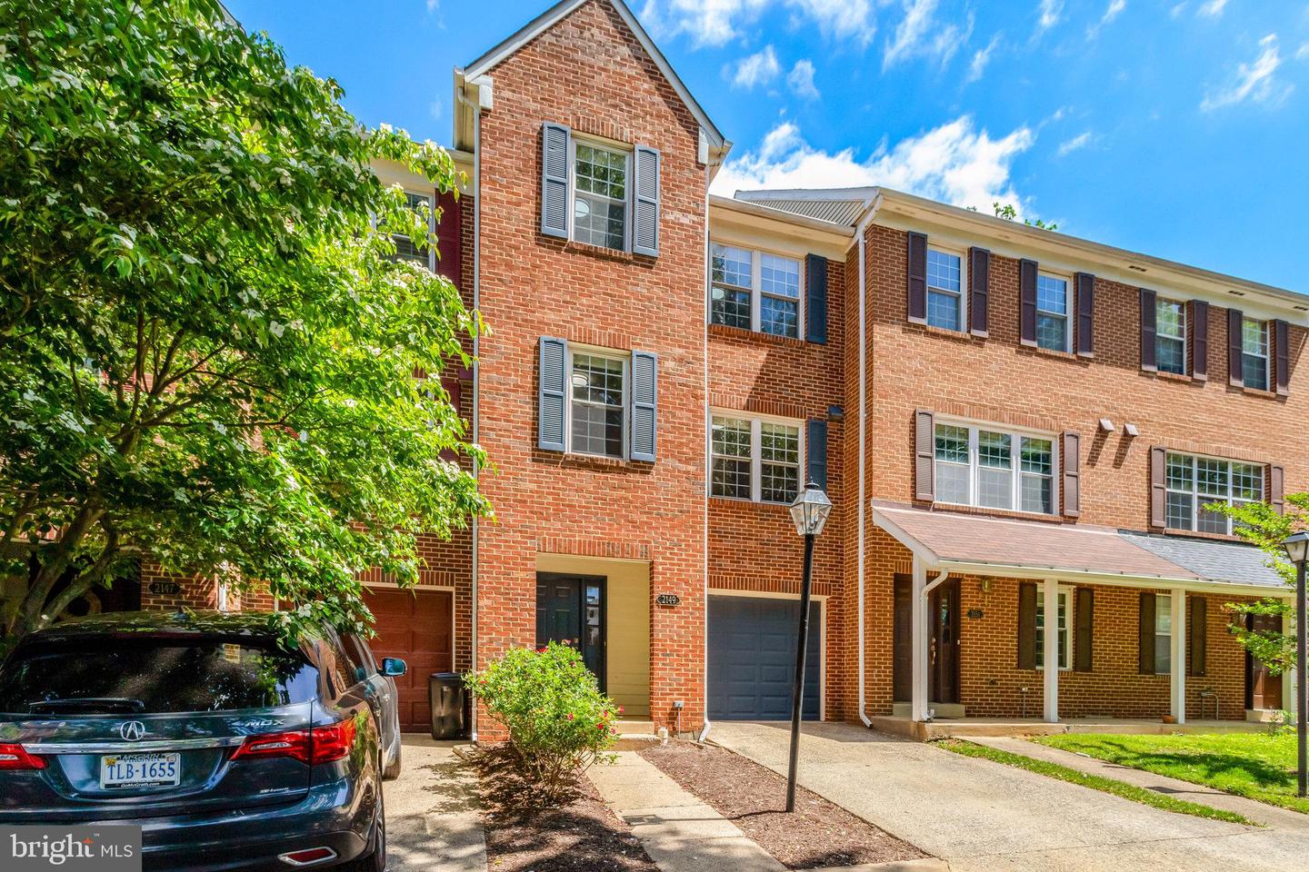 2149 DOMINION WAY, FALLS CHURCH, Virginia 22043, 4 Bedrooms Bedrooms, ,3 BathroomsBathrooms,Residential,For sale,2149 DOMINION WAY,VAFX2240886 MLS # VAFX2240886