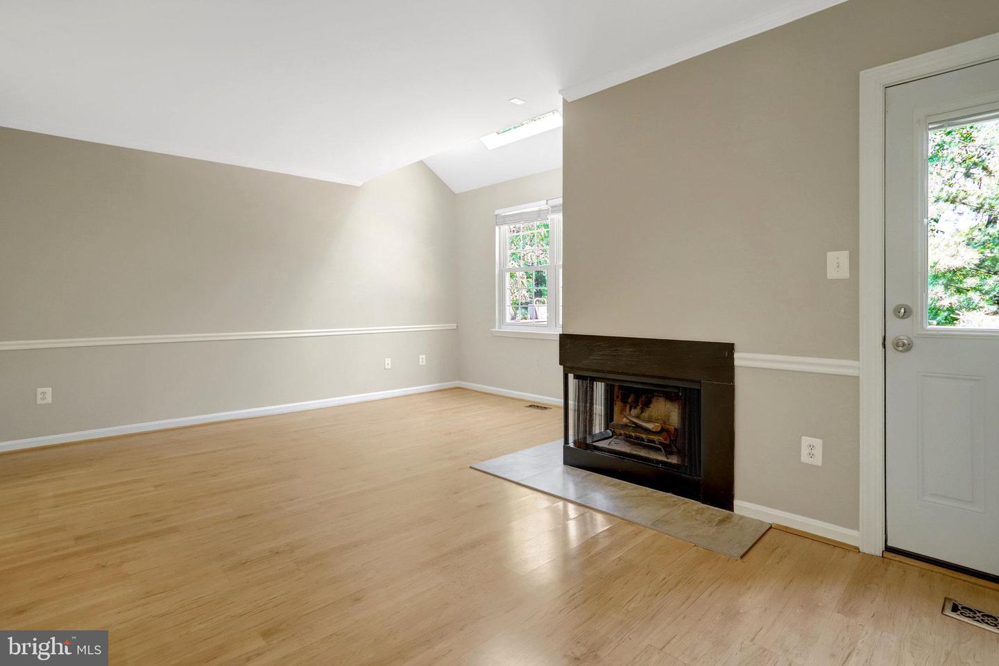 2149 DOMINION WAY, FALLS CHURCH, Virginia 22043, 4 Bedrooms Bedrooms, ,3 BathroomsBathrooms,Residential,For sale,2149 DOMINION WAY,VAFX2240886 MLS # VAFX2240886