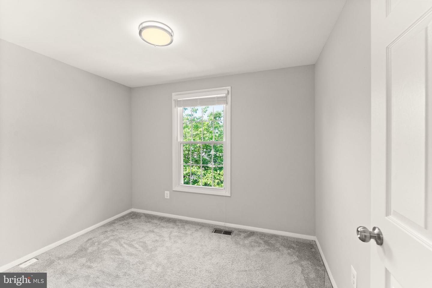 5527 INVERNESS WOODS CT, FAIRFAX, Virginia 22032, 3 Bedrooms Bedrooms, ,3 BathroomsBathrooms,Residential,For sale,5527 INVERNESS WOODS CT,VAFX2241084 MLS # VAFX2241084