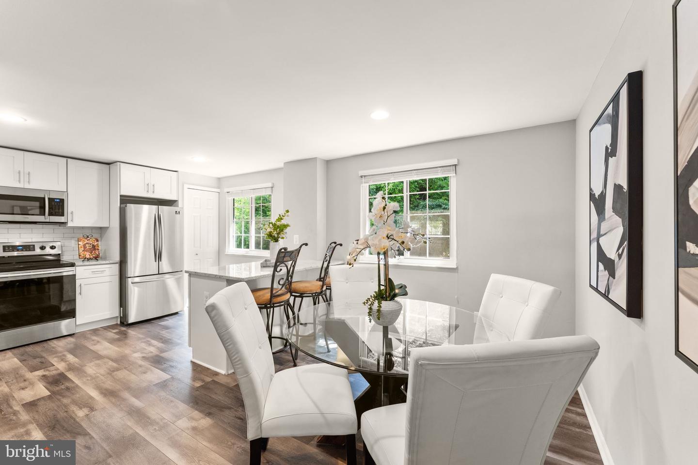 5527 INVERNESS WOODS CT, FAIRFAX, Virginia 22032, 3 Bedrooms Bedrooms, ,3 BathroomsBathrooms,Residential,For sale,5527 INVERNESS WOODS CT,VAFX2241084 MLS # VAFX2241084