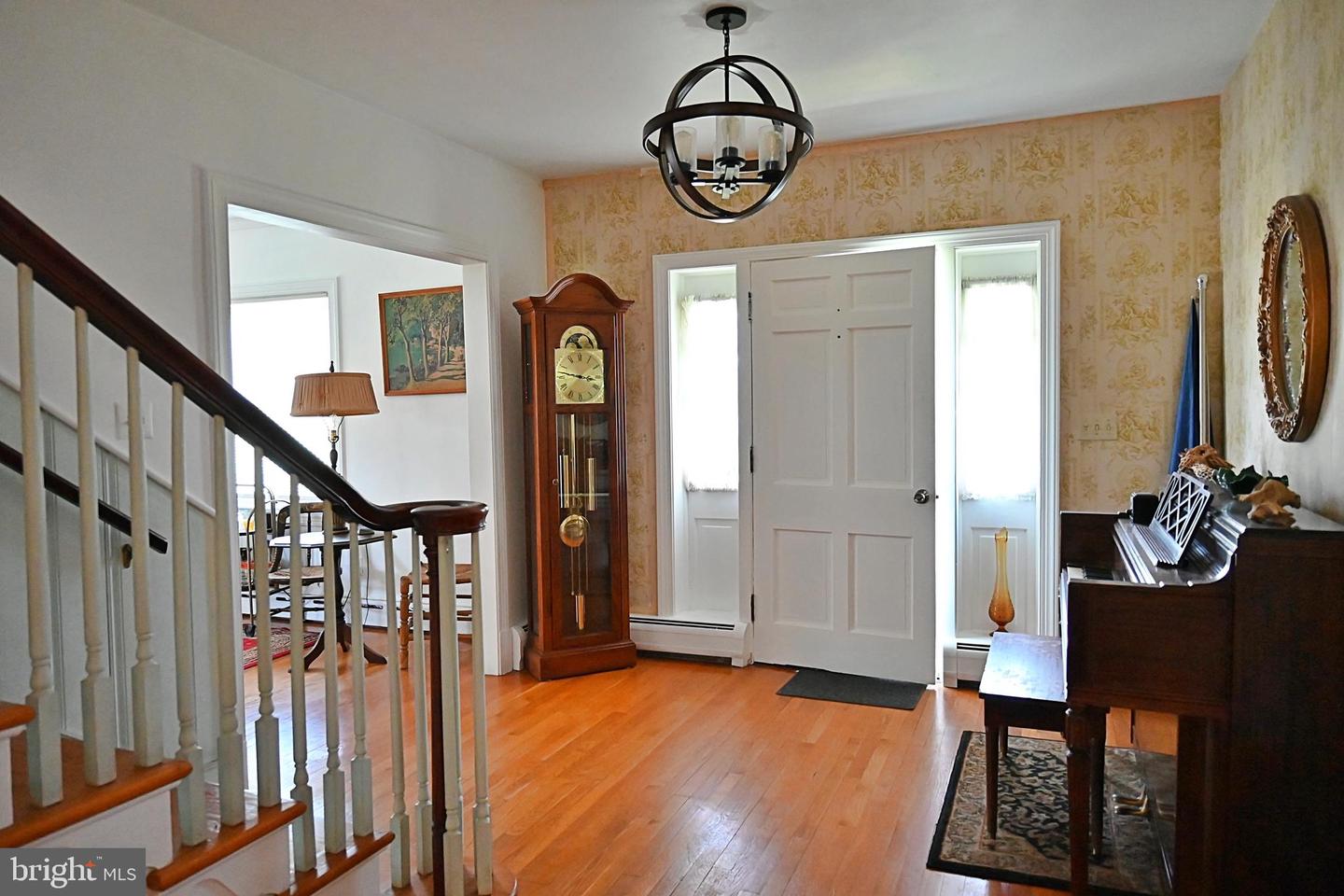 9706 FAIRWAY DR, NEW MARKET, Virginia 22844, 5 Bedrooms Bedrooms, ,2 BathroomsBathrooms,Residential,For sale,9706 FAIRWAY DR,VASH2011480 MLS # VASH2011480