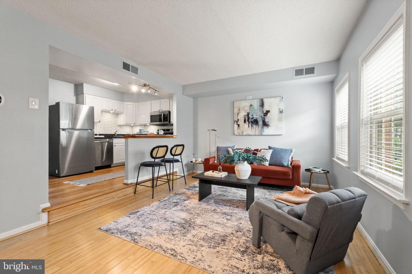 122 N BEDFORD ST #A, ARLINGTON, Virginia 22201, 1 Bedroom Bedrooms, ,1 BathroomBathrooms,Residential,For sale,122 N BEDFORD ST #A,VAAR2057660 MLS # VAAR2057660